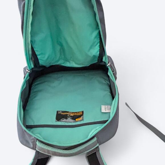 The North Face‎ Jester Laptop Backpack Gray/Green Hiking Camping Climbing - Picture 6 of 10